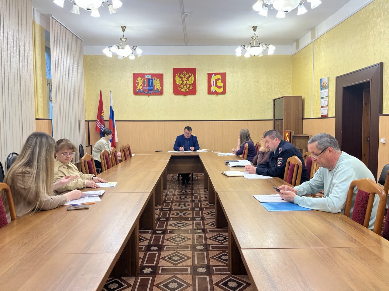 Под председательством заместителя главы администрации городского округа Вичуга А.Д.Юрышева состоялось заседание антитеррористической комиссии.