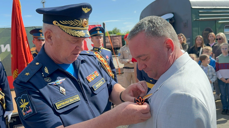 В настоящее время поддержка наших Героев стала делом для каждого из нас. В настоящее время поддержка наших Героев стала делом для каждого из нас.